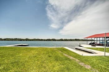 Waterfront Kingsland Home w/ Boat Dock & Slip