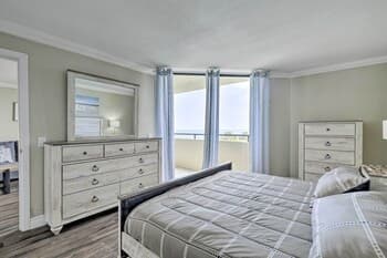 Waterfront Resort Condo w/ Private Beach & Pool