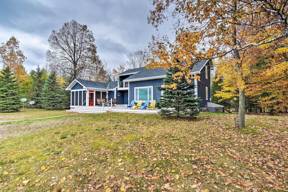 Fire Pit, Smart TV: Waterfront Charlevoix Home