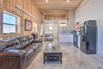 Laramie Vacation Rental: 5 Mi to University