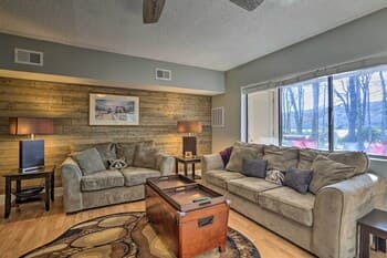 New! Condo on Big Boulder Lake w/ Pools & Dock!