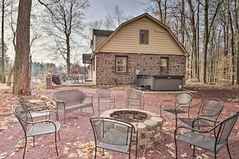 Poconos Gem w/ Hot Tub & Massive Theater Room