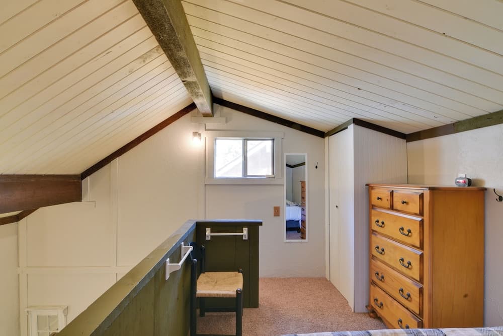 Peaceful Lake San Cristobal Cabin: Canoes Provided