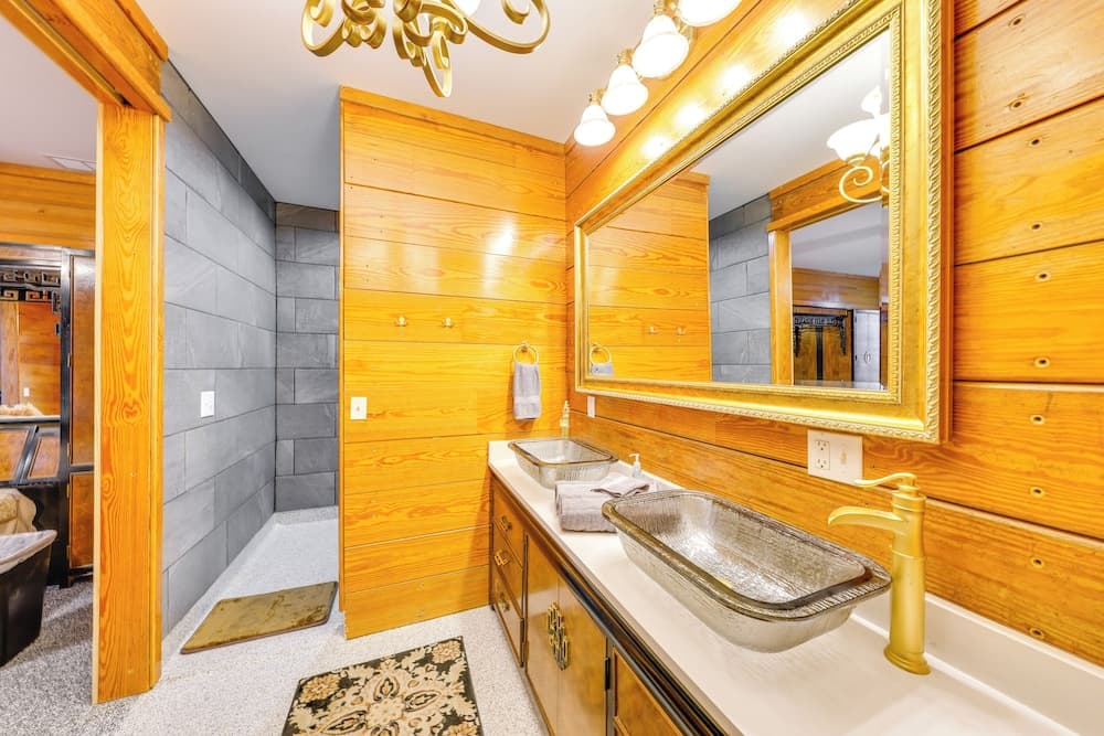 'the Vista' Retreat ~ 30 Mi to Kansas City!