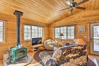 Private & Cozy Como Escape: Hike & Fish Nearby!