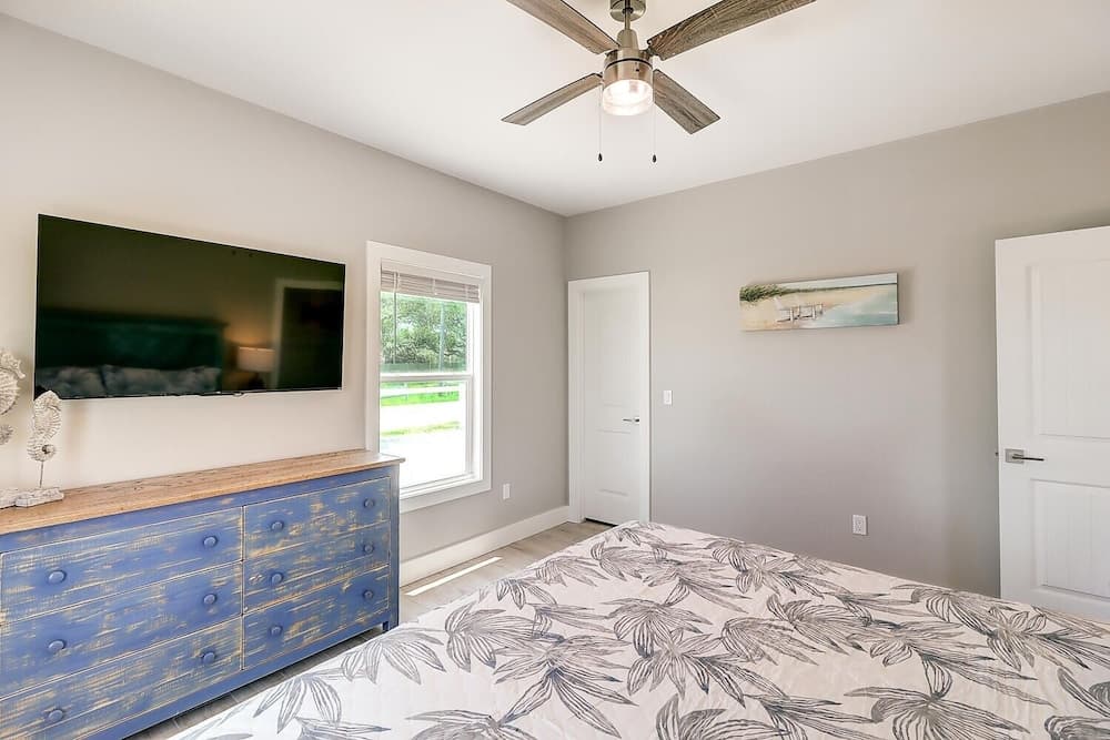 Seven Palms 3 Bedroom Home by RedAwning