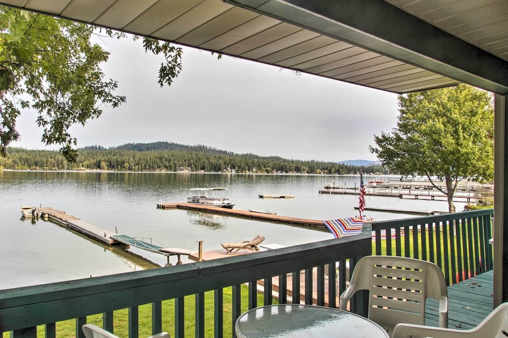 Diamond Lake Home w/ Dock Close to 2 Ski Resorts!