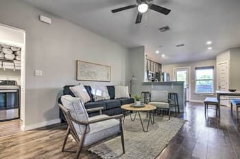 Updated Lago Vista Home < 1 Mi to Lake Travis