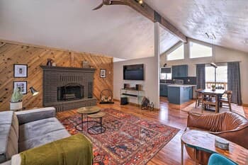 Mountain-view Cedar City Home With Fire Pit!