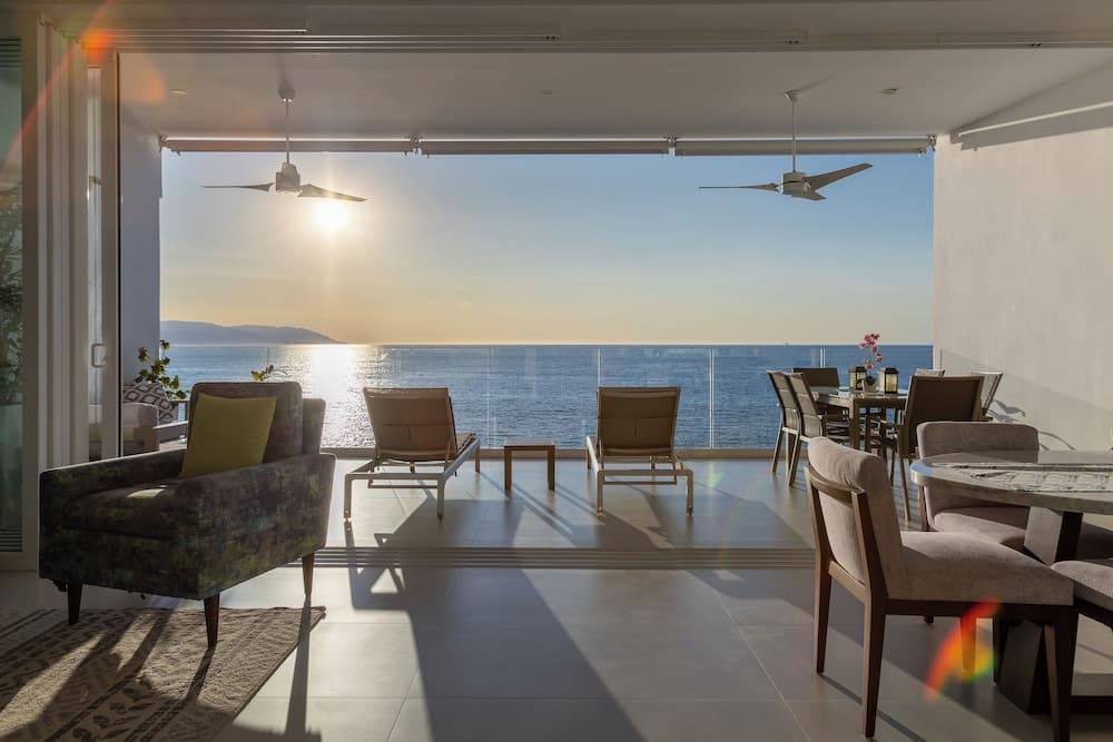 Puerto Vallarta Resort Condo, On-site Beach Access