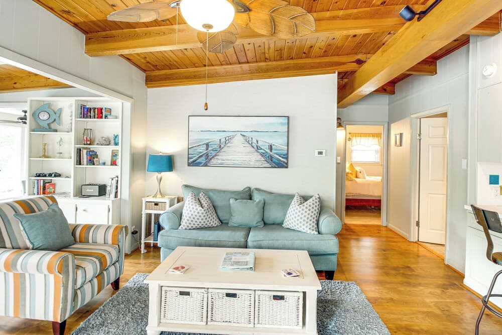 Lakefront Home w/ Dock: 10 Mi to Central Ave!