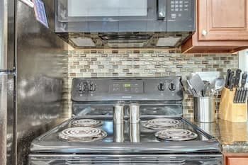 Sleek Apartment in the Heart of Denver Tech Center