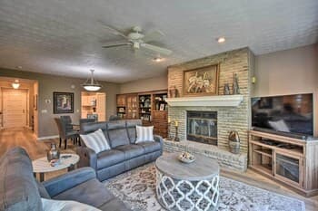 New! Resort-style Condo w/ Balcony on Lake Keowee