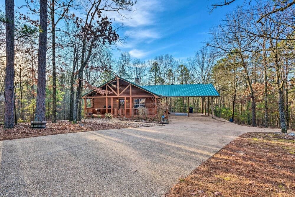 Pet-friendly Cabot Cabin w/ Fenced Yard!