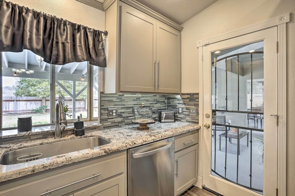 Redding Home w/ Patio Near Fishing!