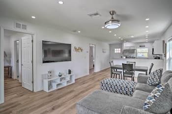 Lovely Sebring Retreat w/ Hot Tub & BBQ Grill