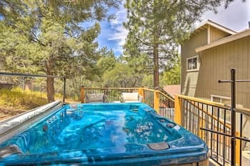 Beautiful Big Bear Home - 5 Mi to Ski Resort!