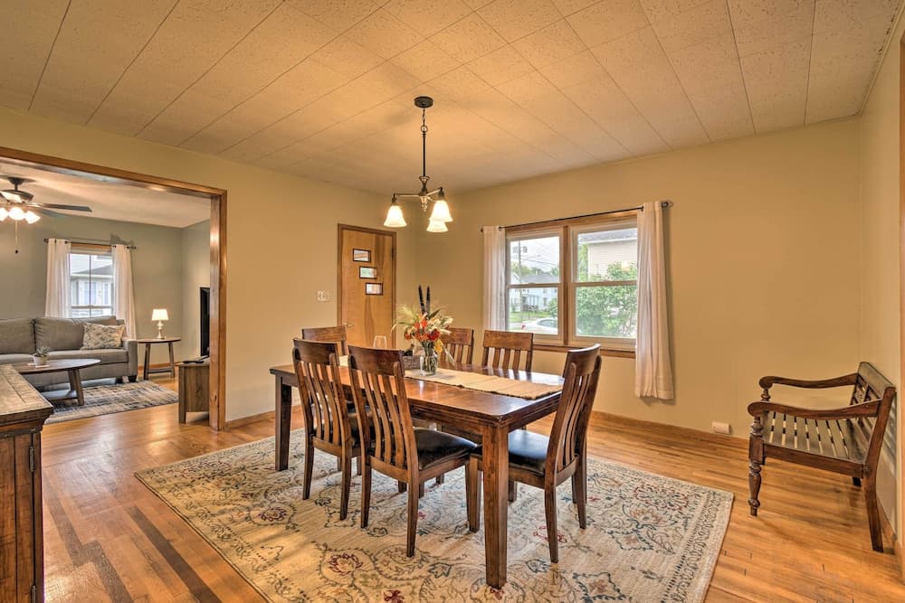 Penn Yan Escape w/ Yard, 1 Mi to Keuka Lake!