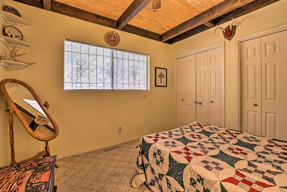 Jemez Springs Cabin w/ Mtn Views: Steps to River!