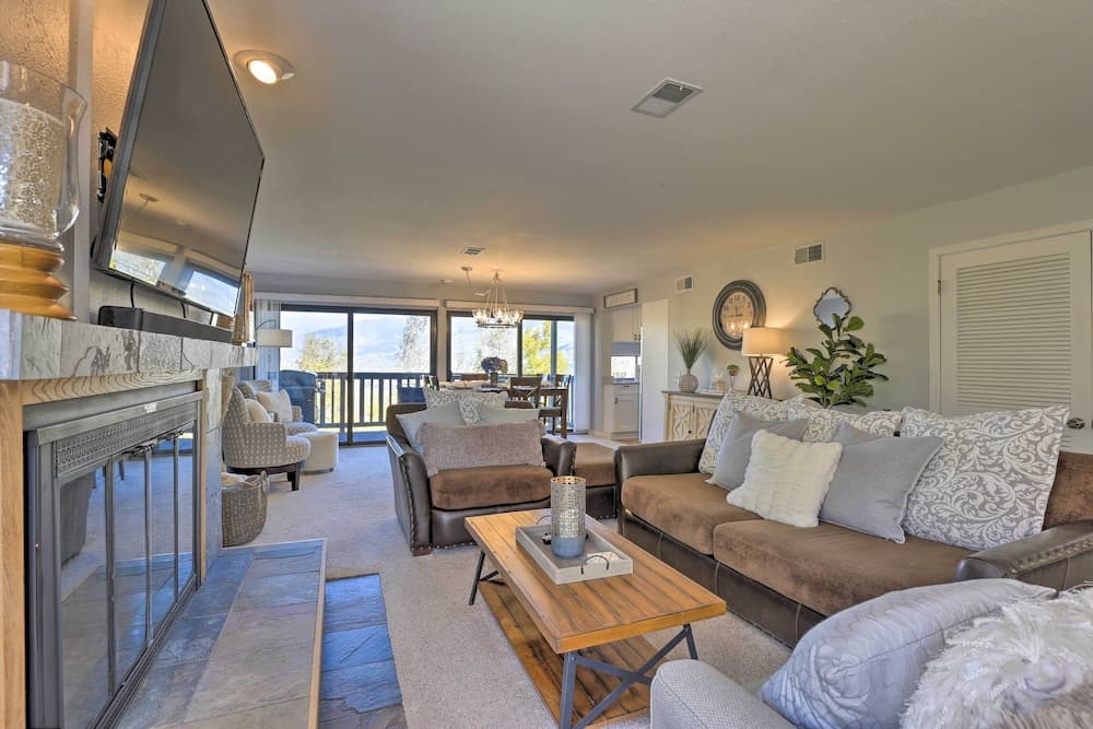 Mtn-view Condo Near Hiking in Silverthorne!