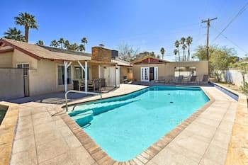 Elegant Home w/ Pool Table: 3 Miles to The Strip!
