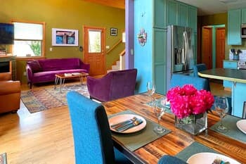 Tamarack Haus' Hot Tub & EV Charging: Walk Dtwn!