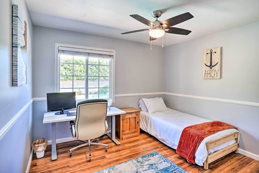 Deluxe Laguna Hills Home w/ Outdoor Oasis!