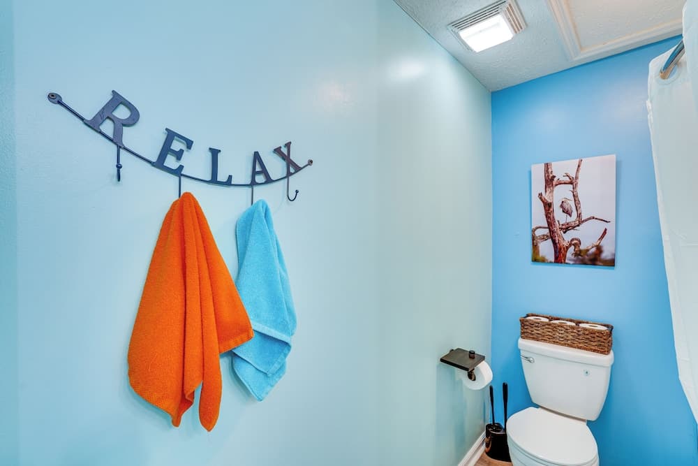 PCB Apt w/ Balcony & Gulf Views: Walk to Beach