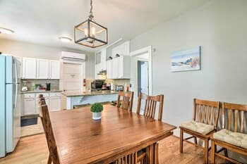 Nautical Home - 1 Mile to Galveston Seawall!