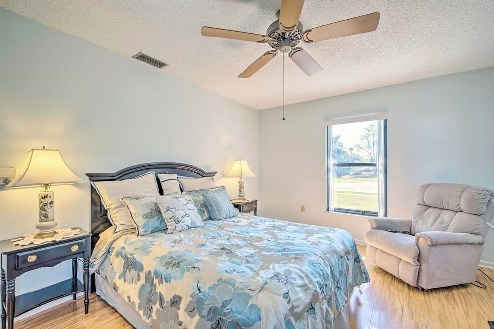 Marion Oaks Home < 20 Mi to Equestrian Center