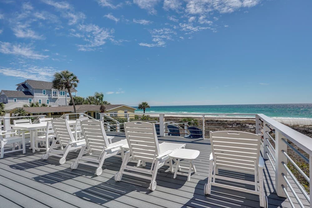 Breezy PCB Retreat w/ Direct Beach Access!