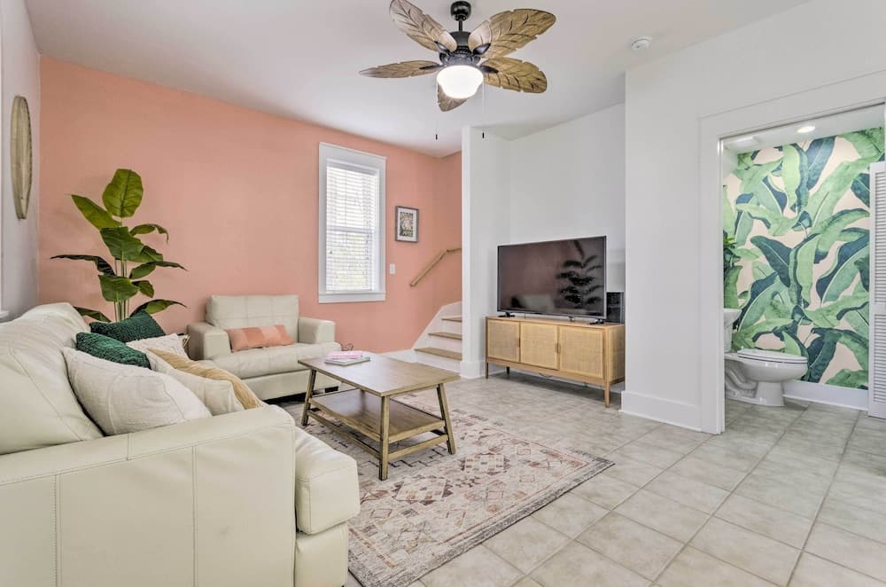 Beverly Bungalow; Easy Walk to Seagrove Beach