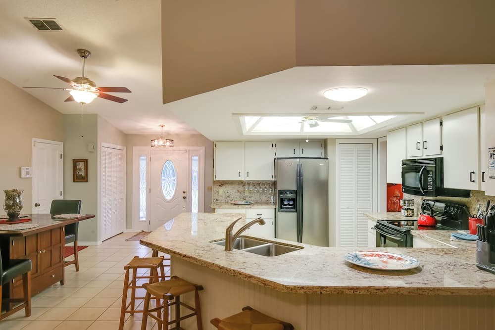 Riverfront Dunnellon Home w/ Private Dock!