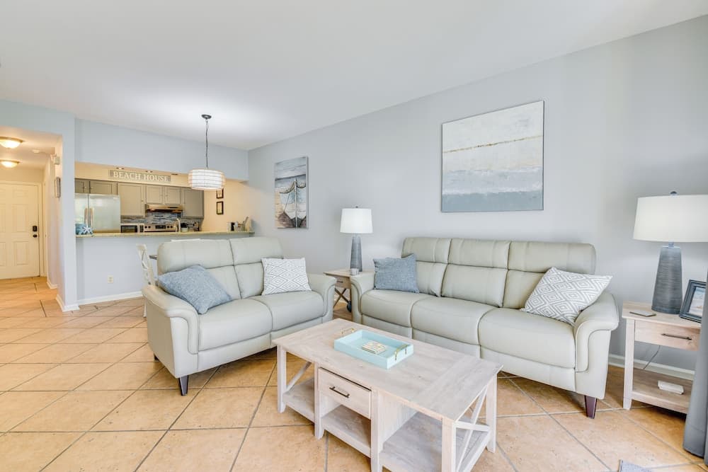 Coastal Sandestin Condo Near Beaches + Golf!