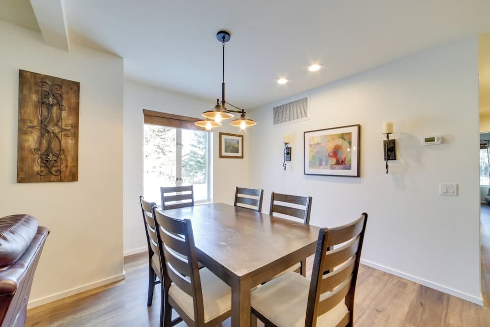 Snowcreek Resort Condo w/ Deck at Mammoth Mountain