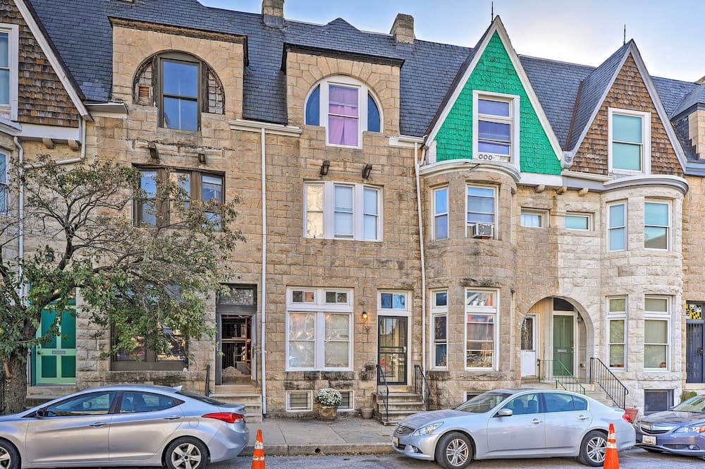Chic Baltimore Apartment: 2 Mi to Downtown!