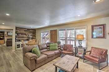 Rustic Mountain Retreat Walk to Grand Lake Marina!