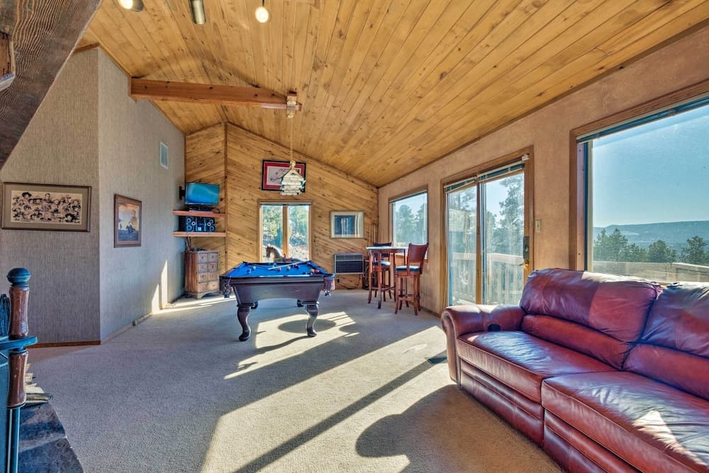Ruidoso Home w/ Hot Tub, Mtn Views & Game Room!