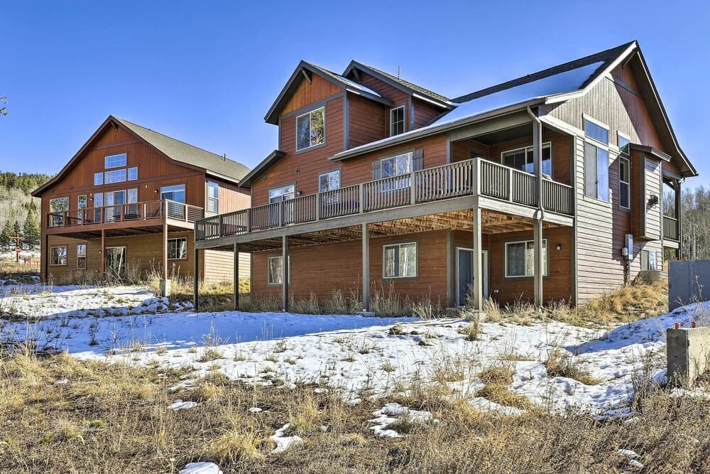 Ski-in/out Granby Home w/ Gas Grill & Fire Pit!