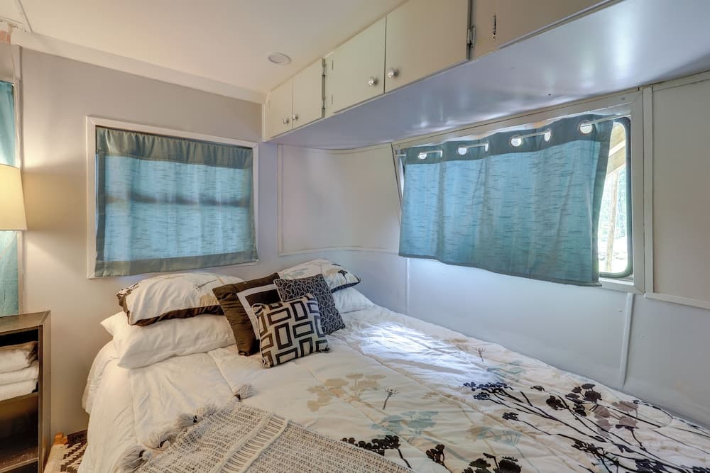 Unique Converted Trailer in Marshall: Pet Friendly