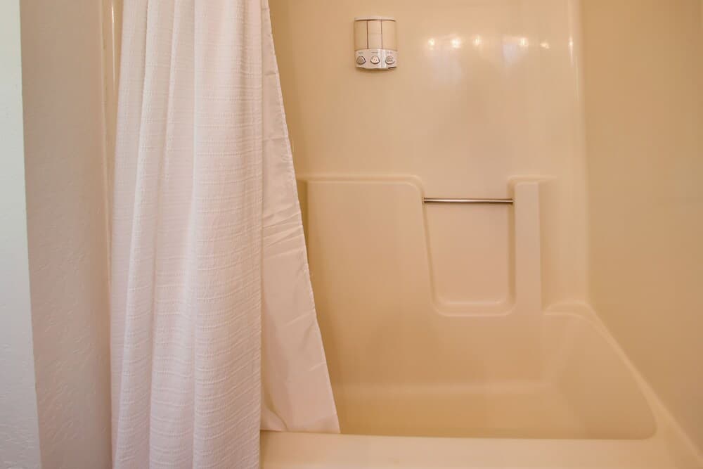 Cozy Coeur D'alene Getaway w/ Fire Pit, Near Dtwn