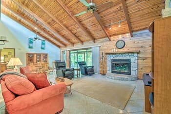 Pet-friendly Inglis Retreat w/ Lake + Dock!