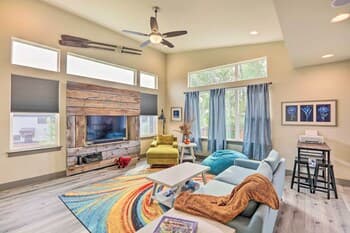 Colorful Bozeman Getaway in Prime Location!