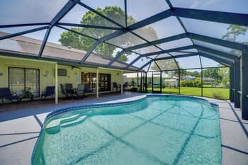 Lakewood Park Retreat on Fairway - 4 Mi to Beach!