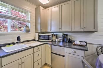 Dreamy Sequim Cottage Near Olympic Natl Park