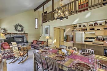 Home w/ Hot Tub < 1 Mile to Winter Park Resort!