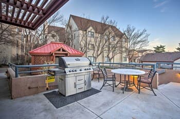 Cozy Condo w/ 2 Suites in Denver Tech Center!