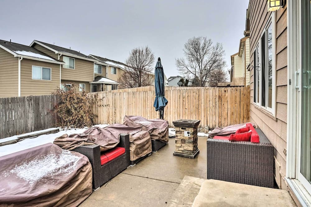 13 Mi to Dtwn Denver: Northglenn Townhome w/ Patio