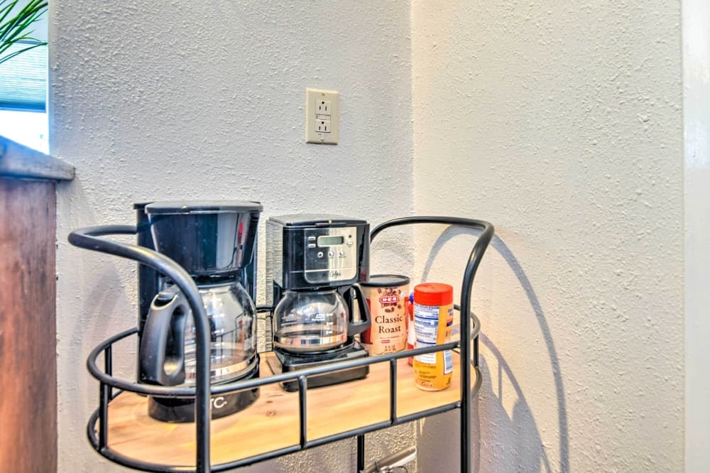 Padre Island Retreat on Canal - 2 Mi to Beach!