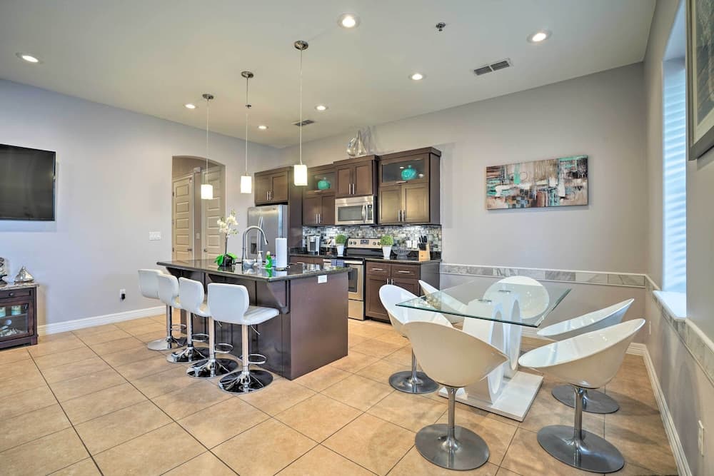 Updated Fiesta Isles Condo w/ Bay Views & Pool!